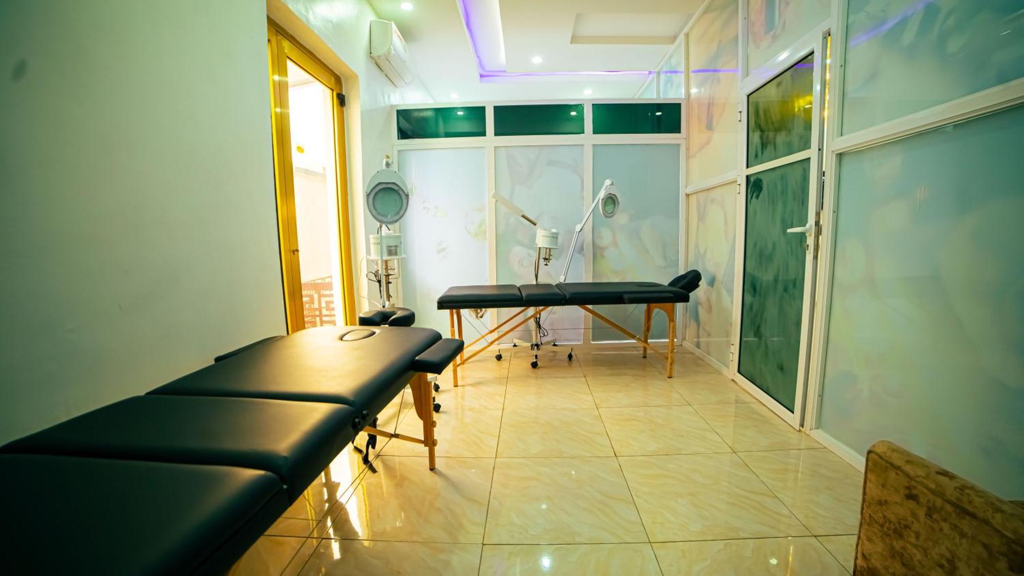 247 Luxury Hotel & Apartment Ajah Lekki Kültér fotó