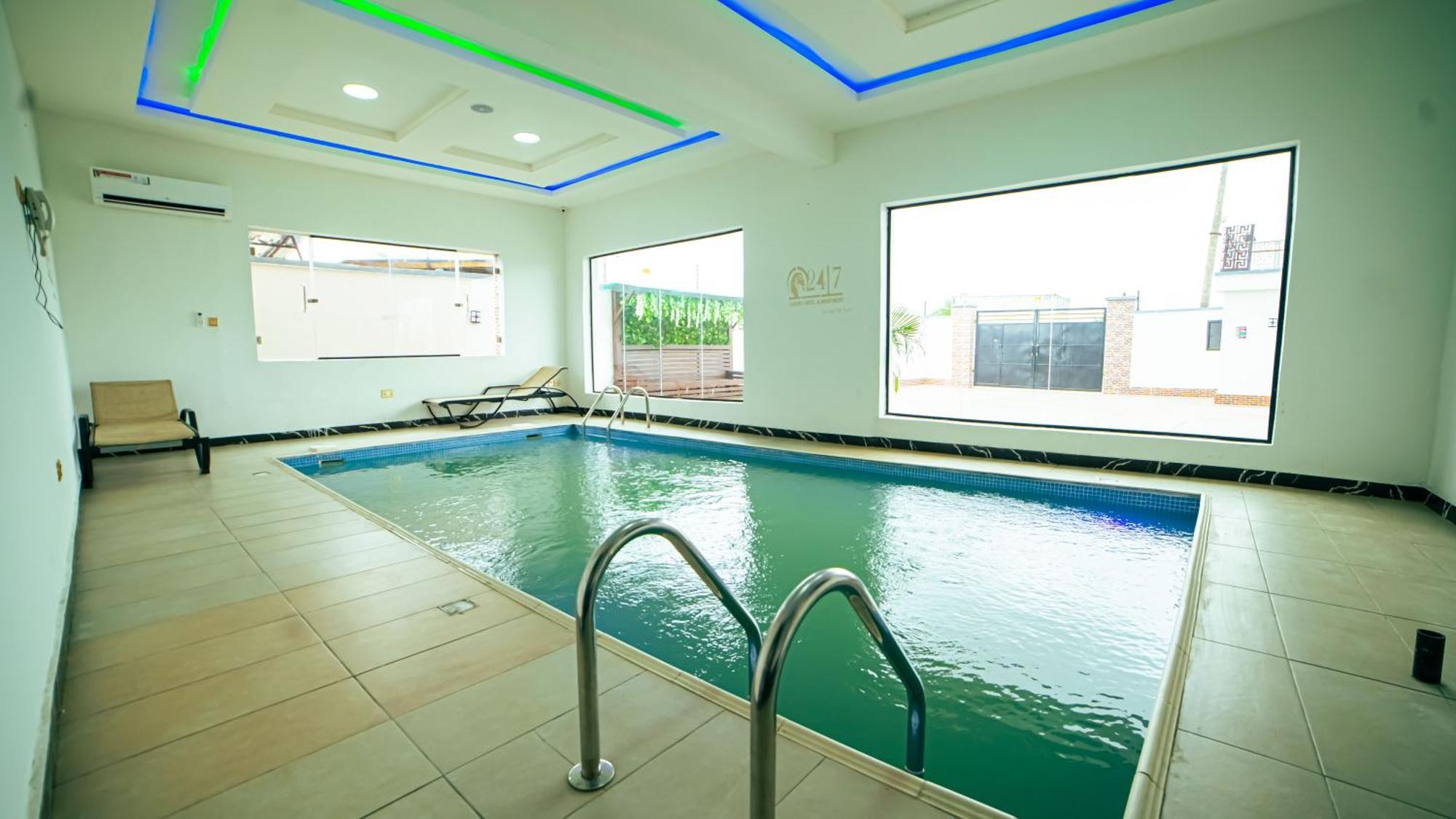 247 Luxury Hotel & Apartment Ajah Lekki Kültér fotó